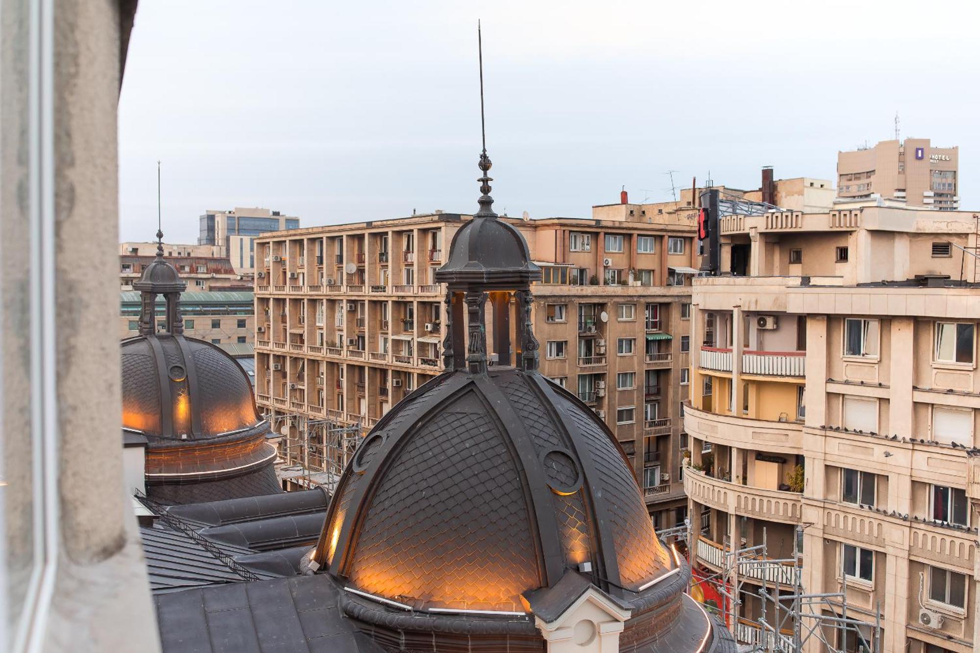 Royalty Apt With City Views On Calea Victoriei Bukarest Eksteriør billede