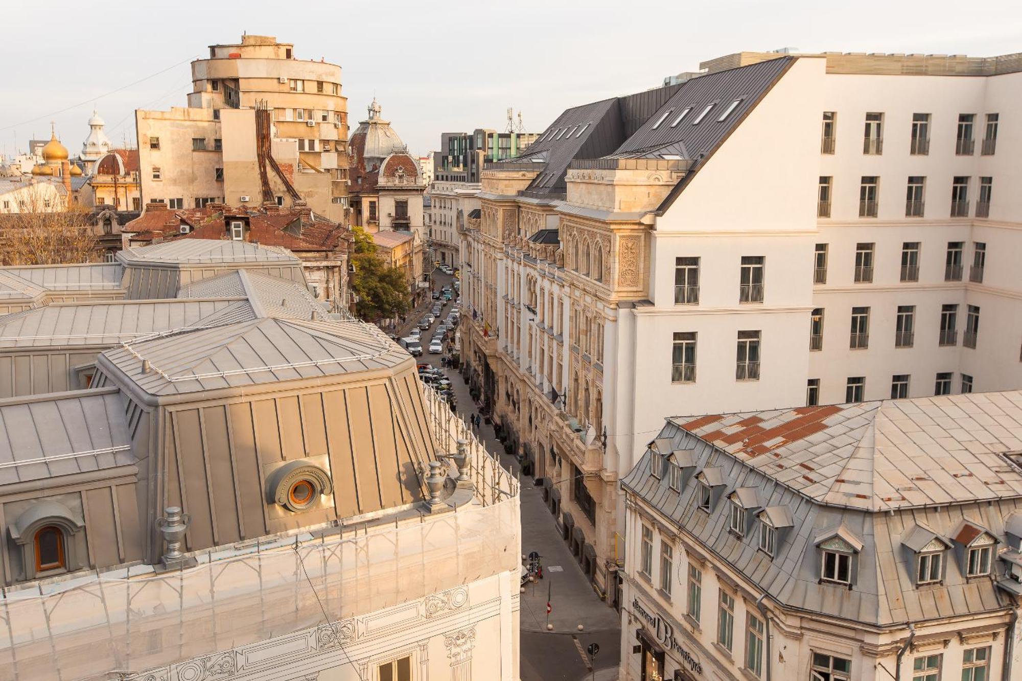 Royalty Apt With City Views On Calea Victoriei Bukarest Eksteriør billede